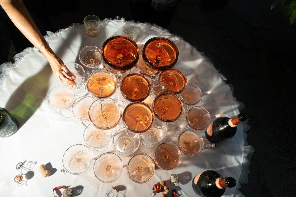 Many glasses of rosé wine. | Gabys Films